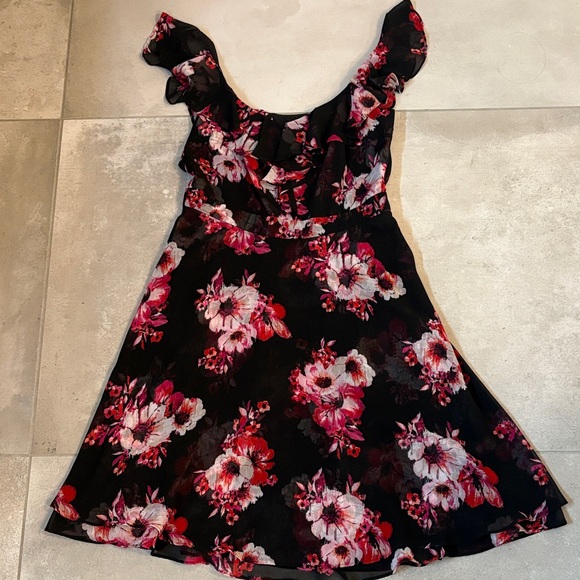 White House Black Market Black and Pink Floral Mini Dress - Picture 3 of 10